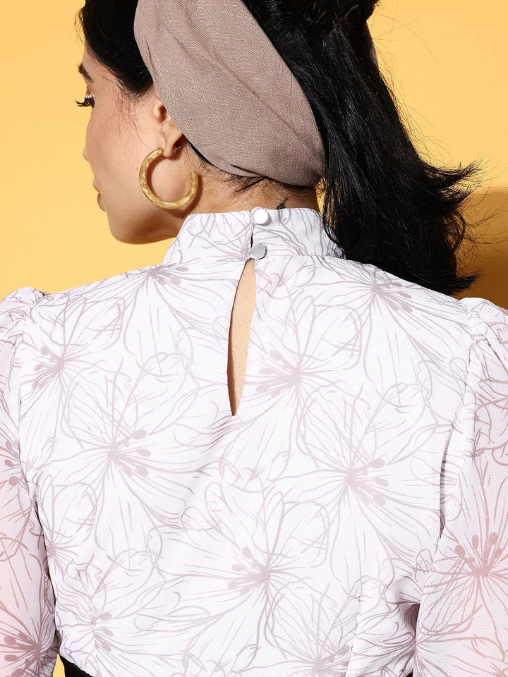 SASSAFRAS White Floral New Neckline Top