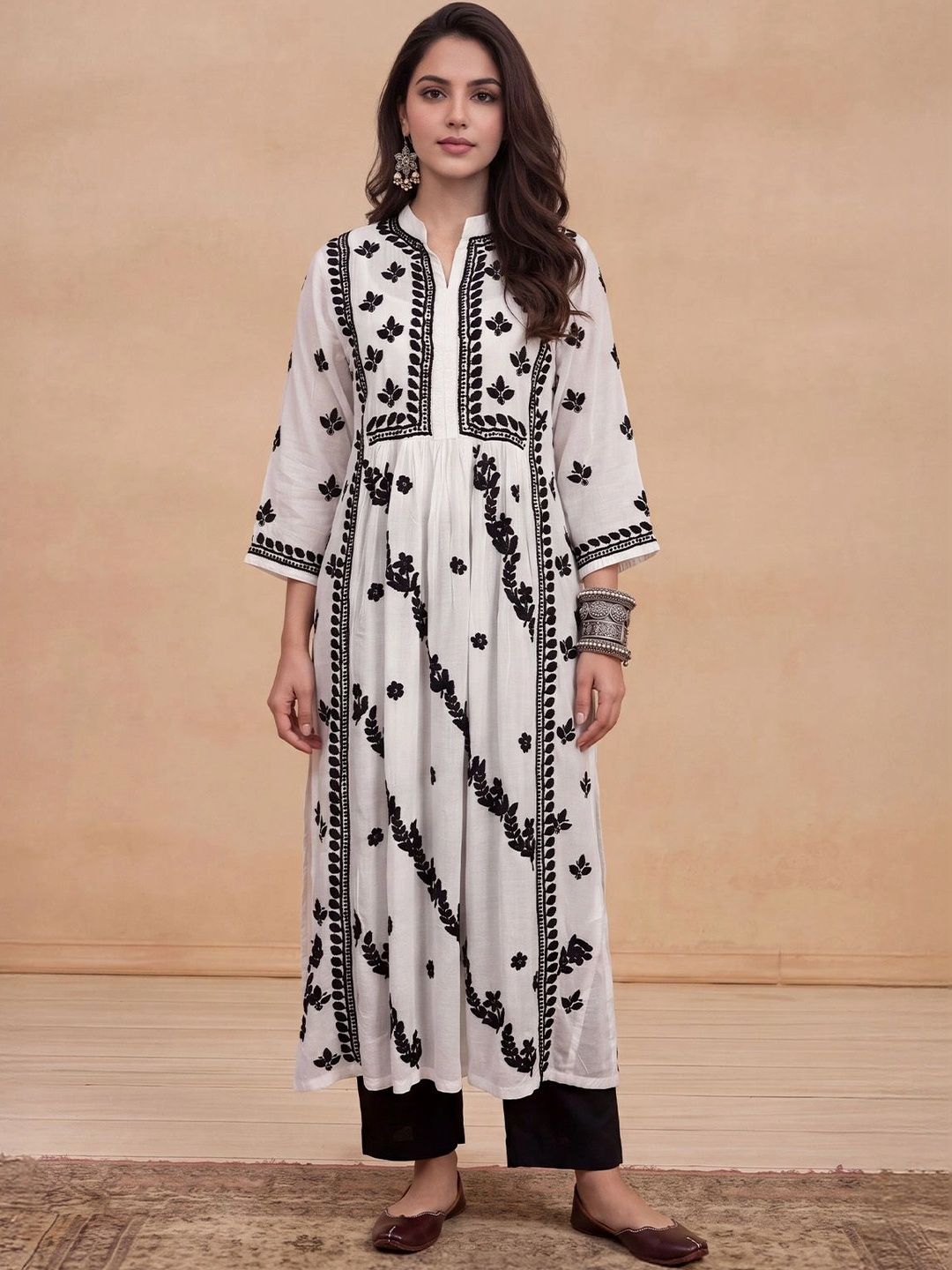 House of Chikankari Women Embroidered Chikankari Kurta