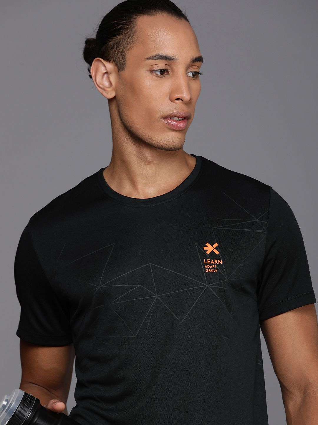 HRX by Hrithik Roshan Geometric Printed Rapid-Dry Antimicrobial Training T-shirt