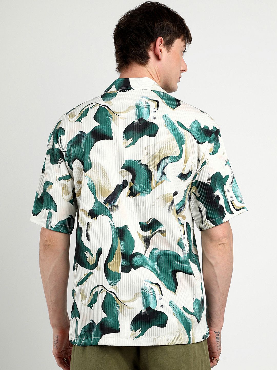 Campus Sutra Men Comfort Swirl Strokes Printed Oversized Casual Shirt