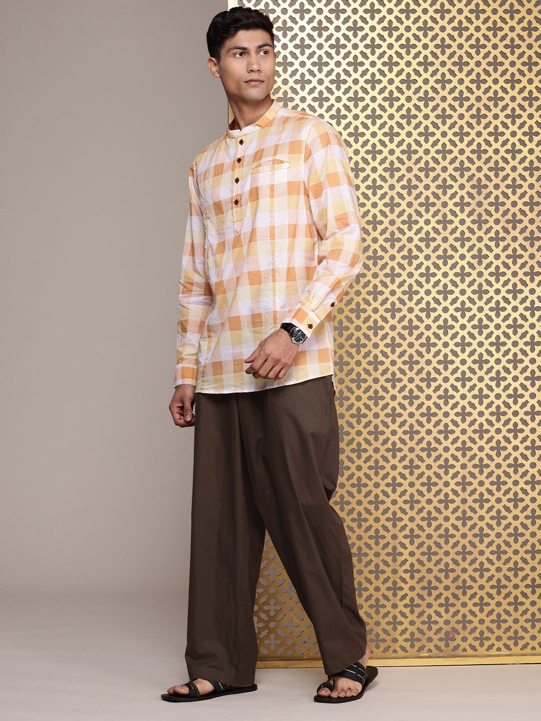 House of Pataudi Men Jashn Pure Cotton Kurta with Trousers & Jacket