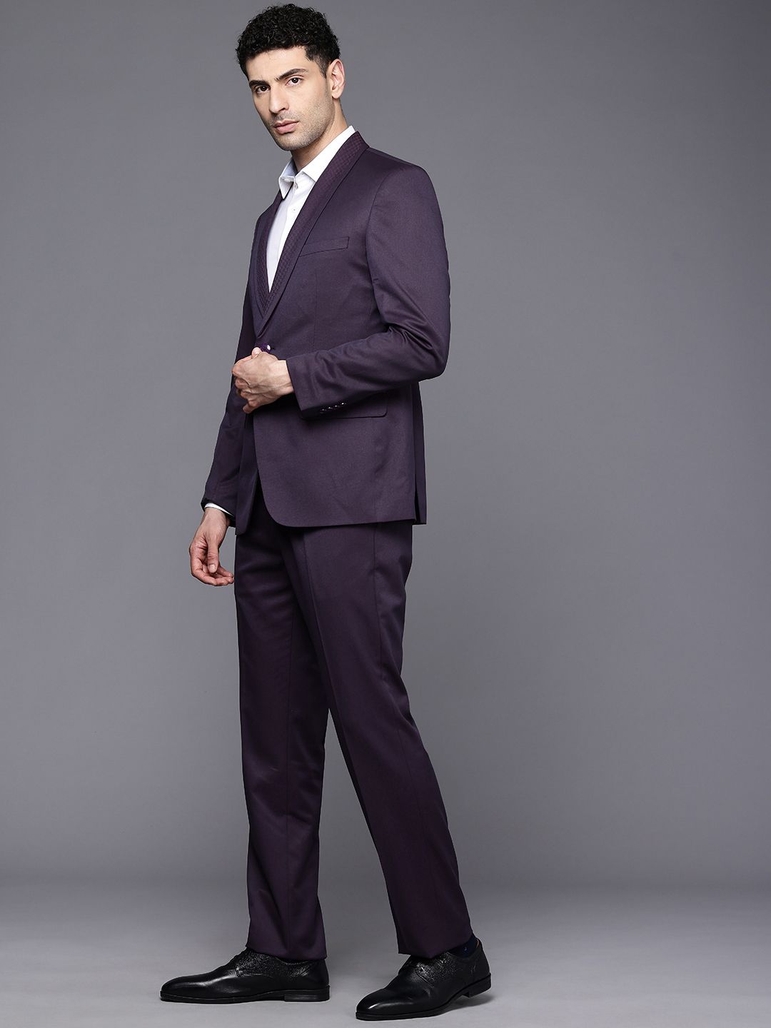 Raymond Contemporary Fit Single Breasted 2-Piece Party Suit