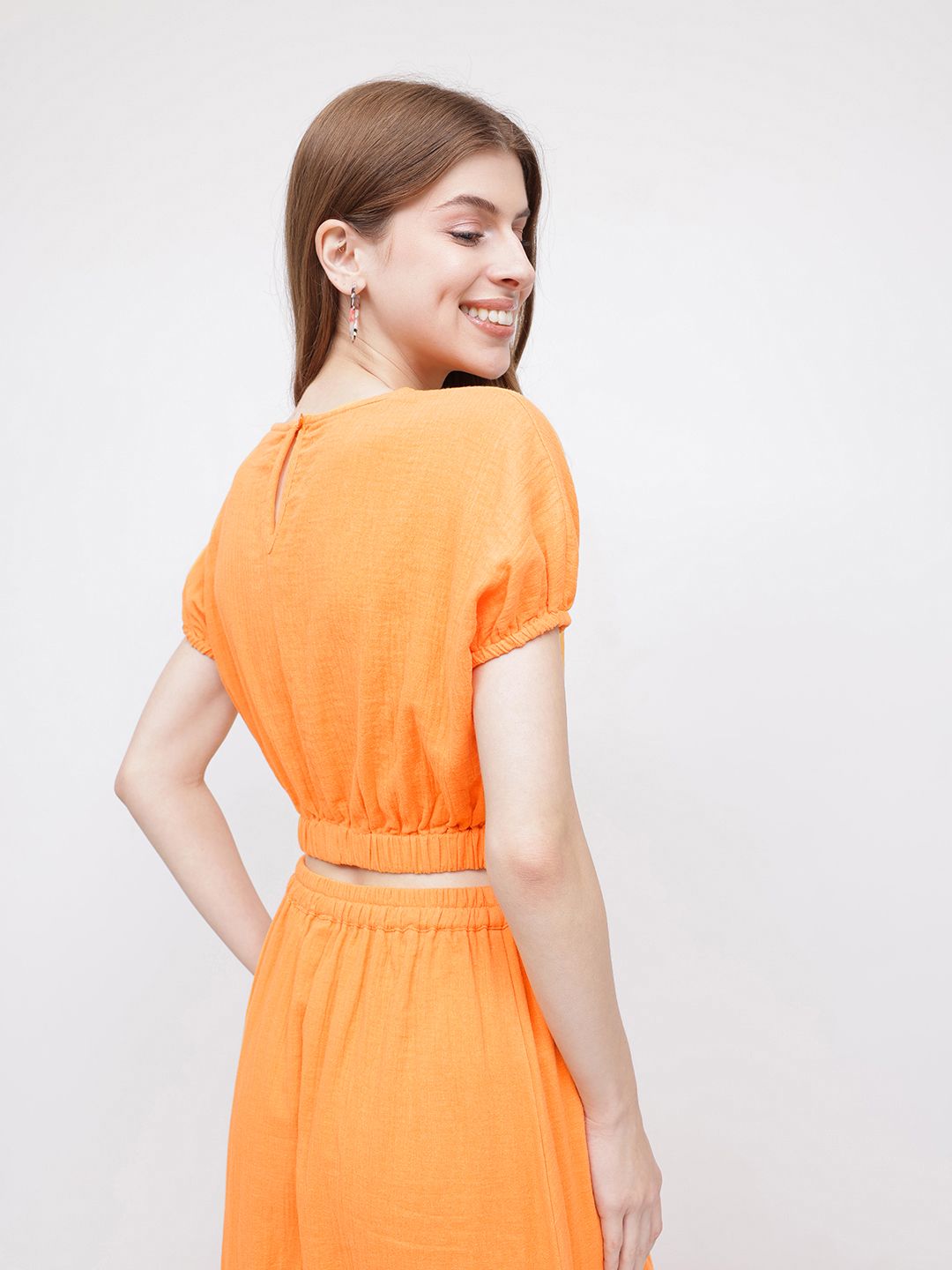 DressBerry Cozy Chic Blouson Crop Top