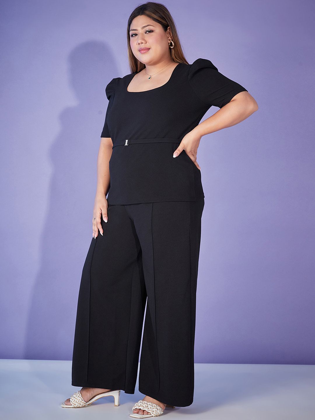 SASSAFRAS Curve Black Plus Size Self-Design Top Wit Trouser Co-Ords