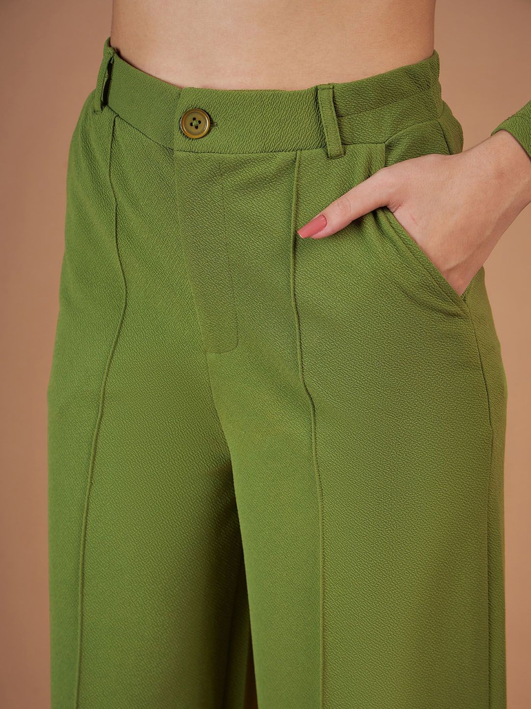 SASSAFRAS Green Puffed Slevees Top With Trousers