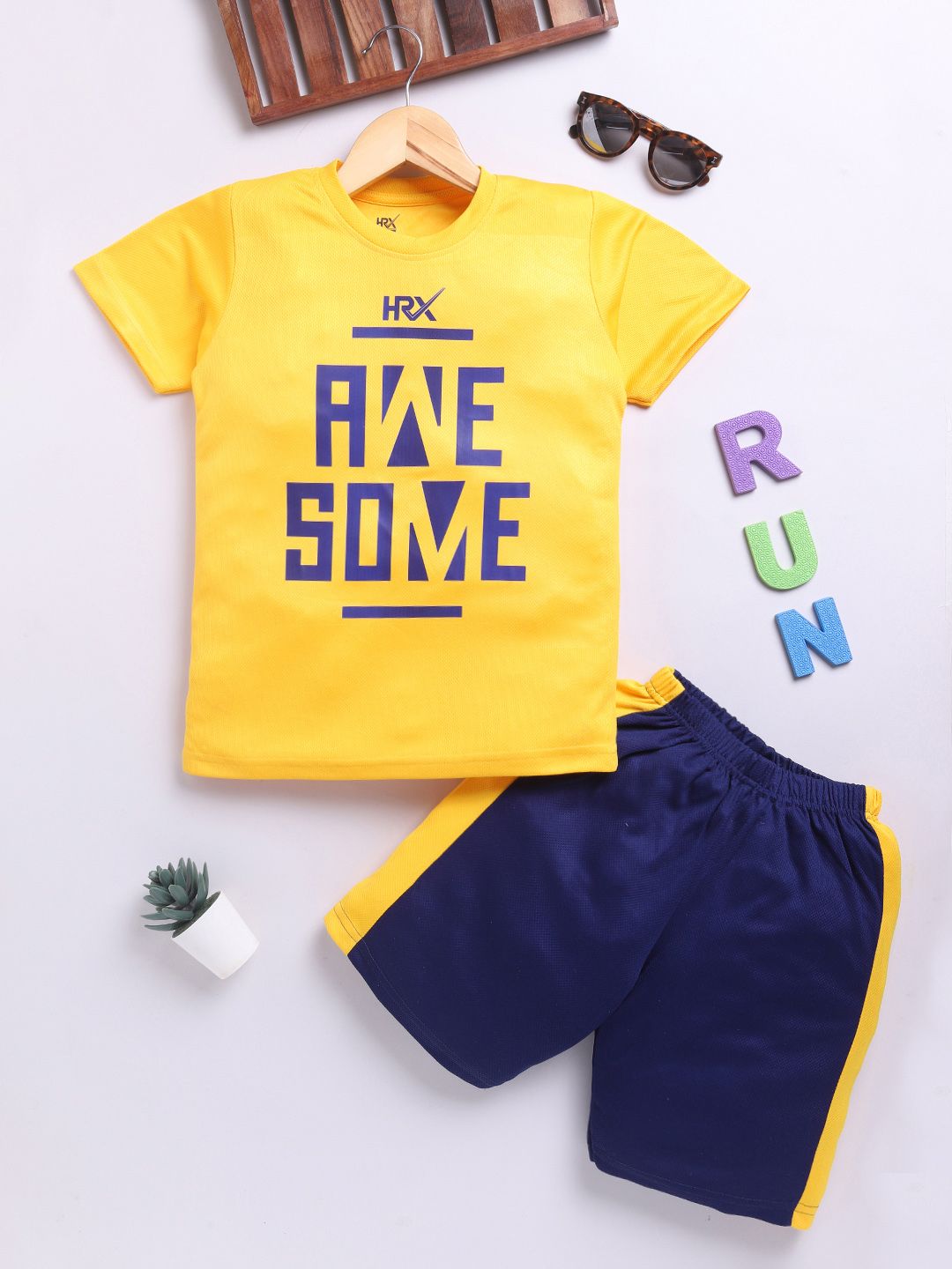 HRX by Hrithik Roshan Boys Printed Rapid Dry T-shirt with Shorts