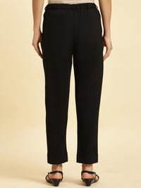 W Women Slim Fit Mid-Rise Plain Cropped Trousers
