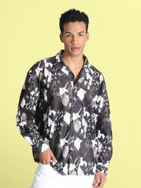 Bene Kleed Men Classic Cuban Collar Abstract Printed Oversized Casual Shirt