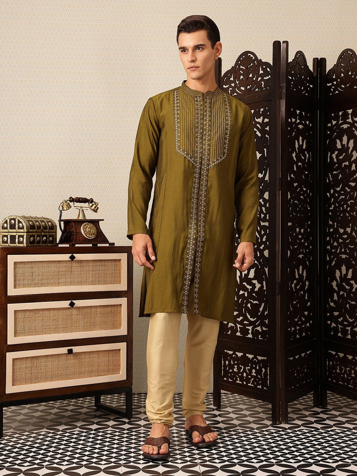 House of Pataudi Floral Embroidered Straight Jashn Kurta