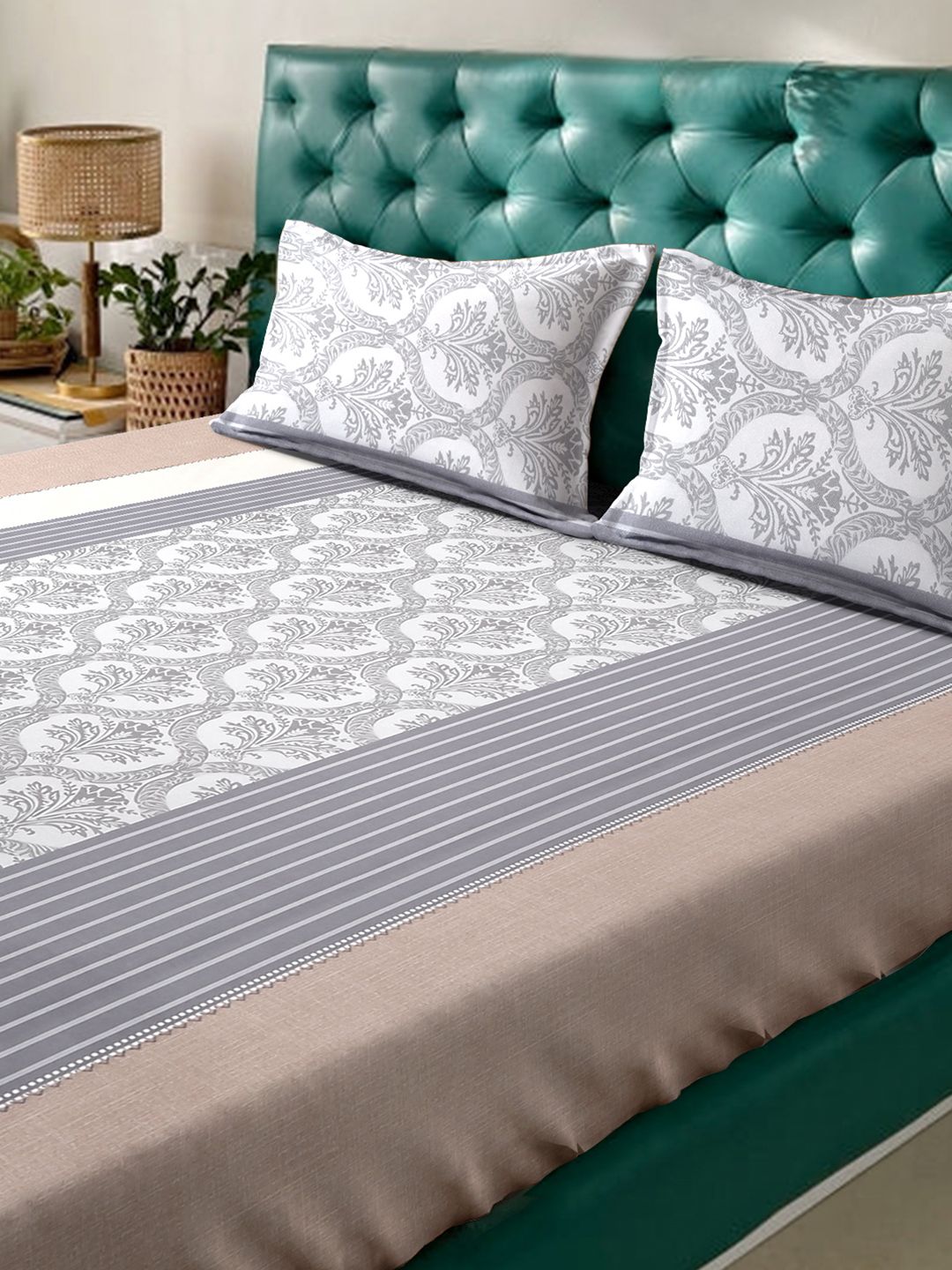 Myntra Elegant Homes White Floral Polycotton Mesra Kulit 300 TC King Cadar Halus dengan 2 Sarung Bantal-98 x 89 inci