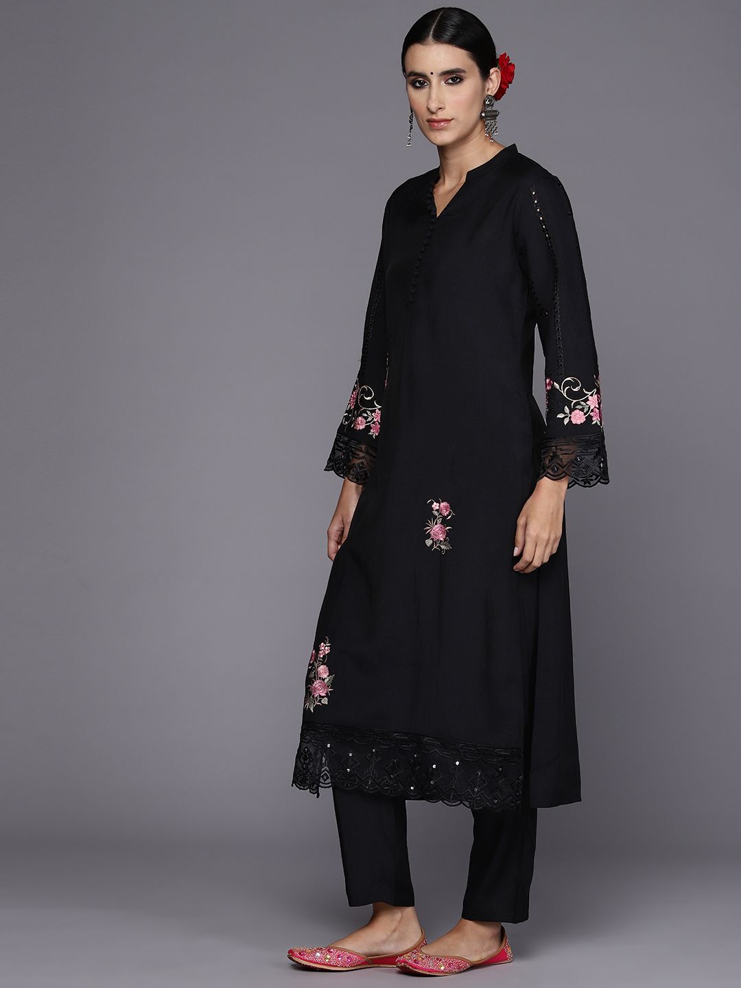 Indo Era Women Floral Embroidered Regular Thread Work Kurta with Trousers & Dupatta