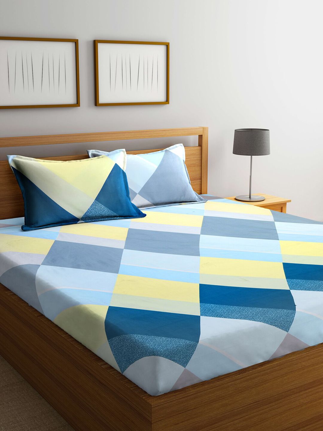 KLOTTHE Blue & Yellow Geometric Printed 300 TC Double King Bedsheet With 2 Pillow Covers