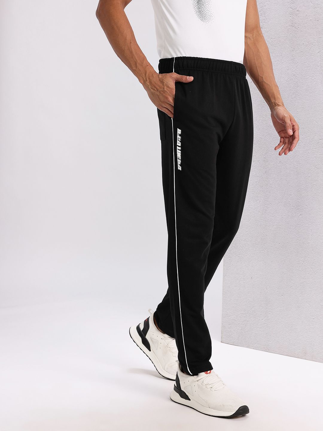 HRX by Hrithik Roshan Men Lifestyle Reflective Detail Track Pants