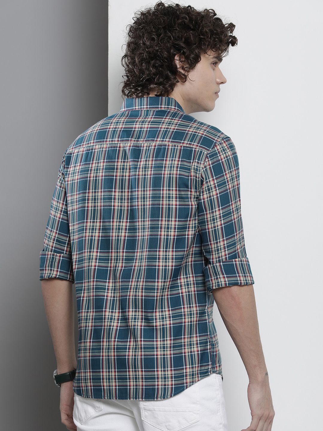 The Indian Garage Co Men Checked Casual Shirt