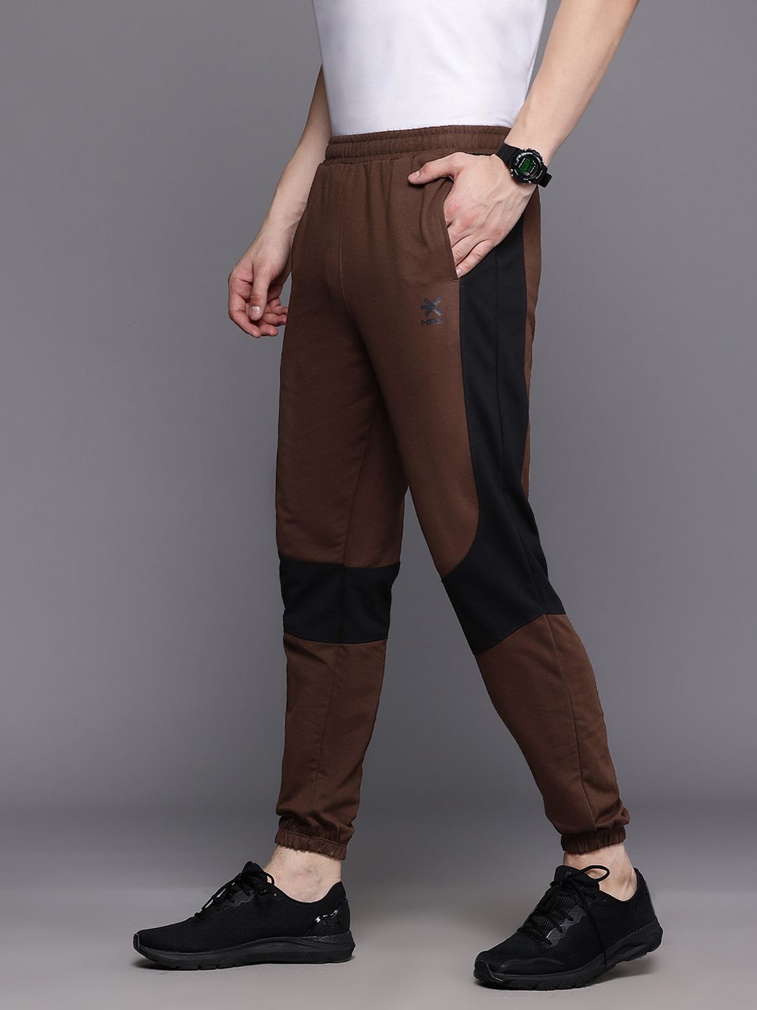 HRX by Hrithik Roshan Men Colourblocked Lifestyle Joggers