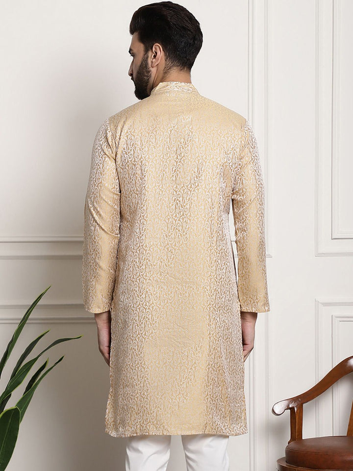 SOJANYA Men Gold-Toned & Cream-Coloured Ethnic Motifs Jacquard Kurta