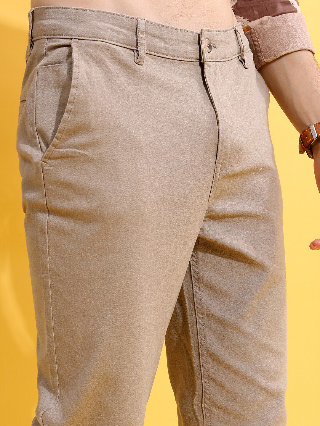 HIGHLANDER Men Camel Brown Tapered Fit Chinos Trousers