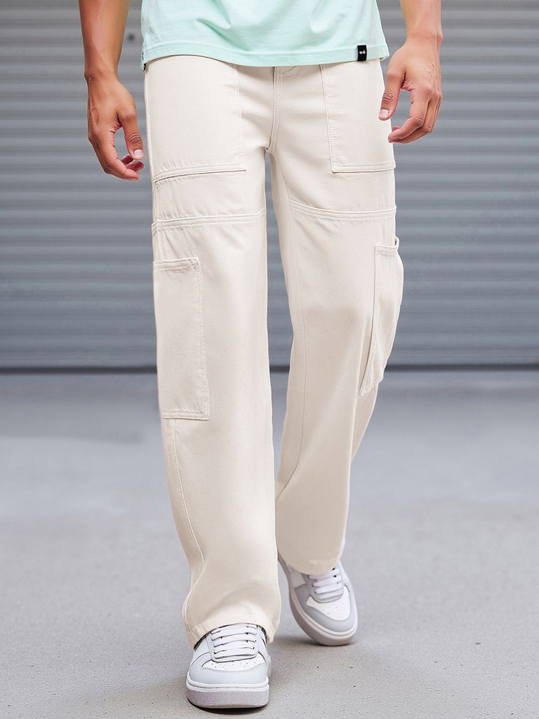 Bewakoof Men Straight Fit Cargo Carpenter Jeans