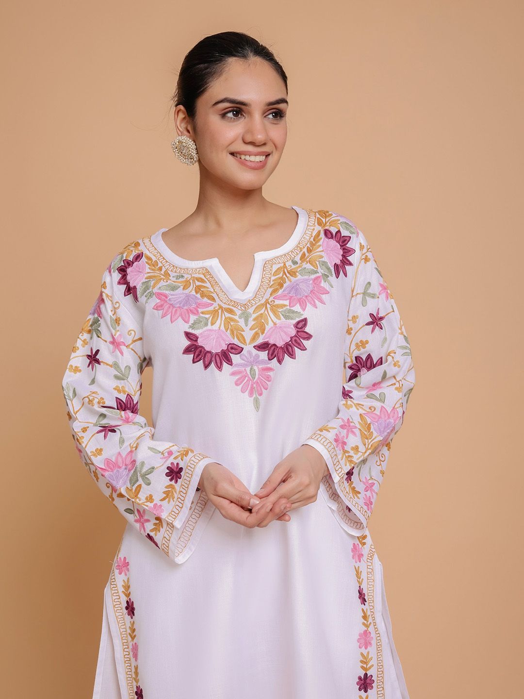 HOUSE OF KARI Floral Embroidered Aari Work Straight Kurta With Trousers