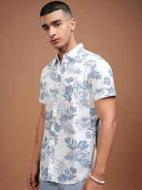 Highlander Men White & Blue Slim Fit Dicetak Baju Kasual