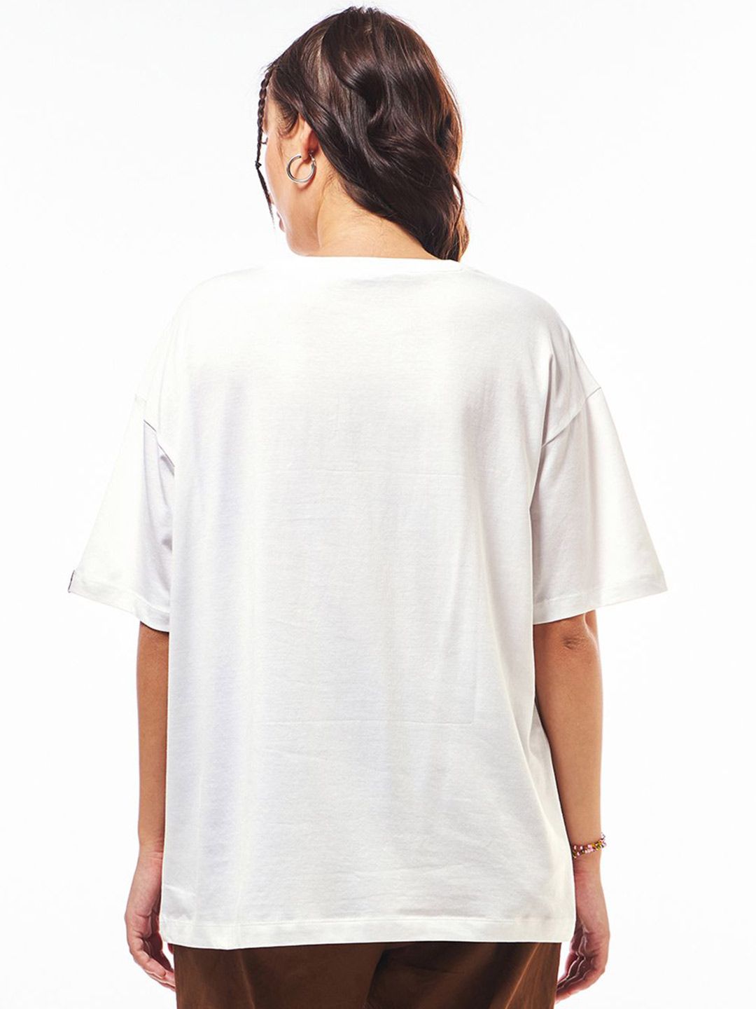 Bewakoof Women Typography Printed Round Neck Pure Cotton Oversized T-shirt