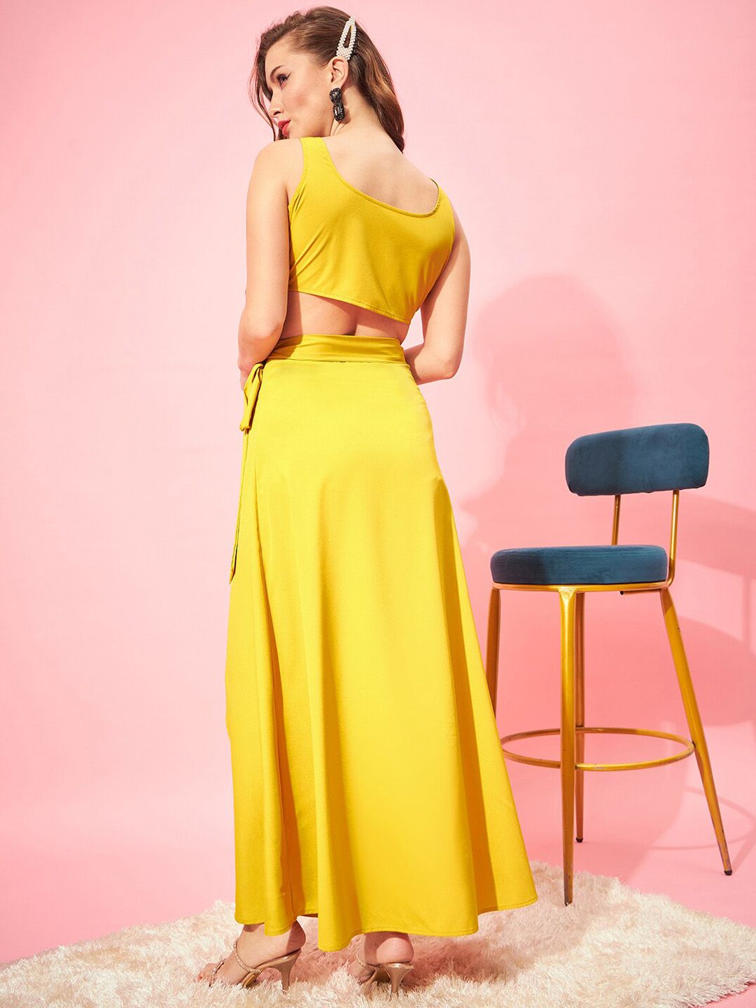 Berrylush Shoulder Strap Crop Top With Skirts Co-Ords
