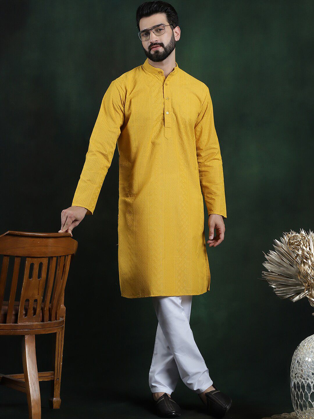 SOJANYA Ethnic Motifs Embroidered Mandarin Collar Thread Work Cotton Straight Kurta