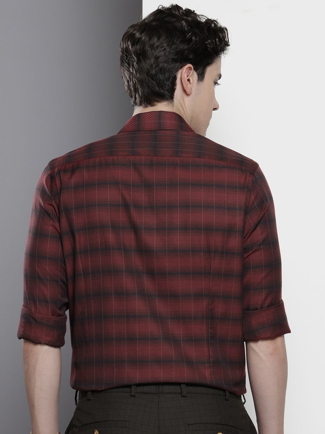 The Indian Garage Co. X Luxe Slim Fit Checked Formal Shirt