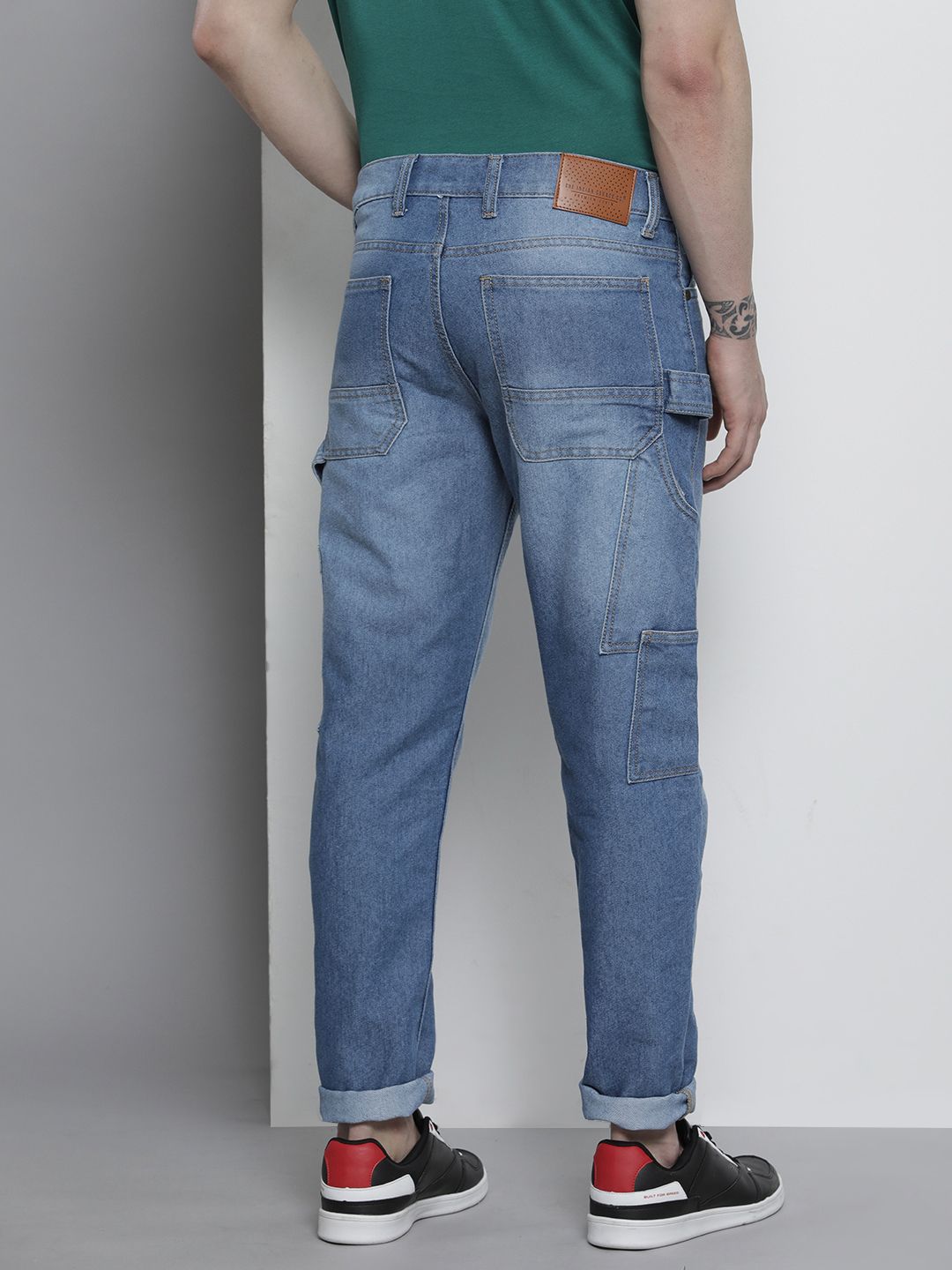 The Indian Garage Co Men Relaxed Fit Heavy Fade Stretchable Jeans