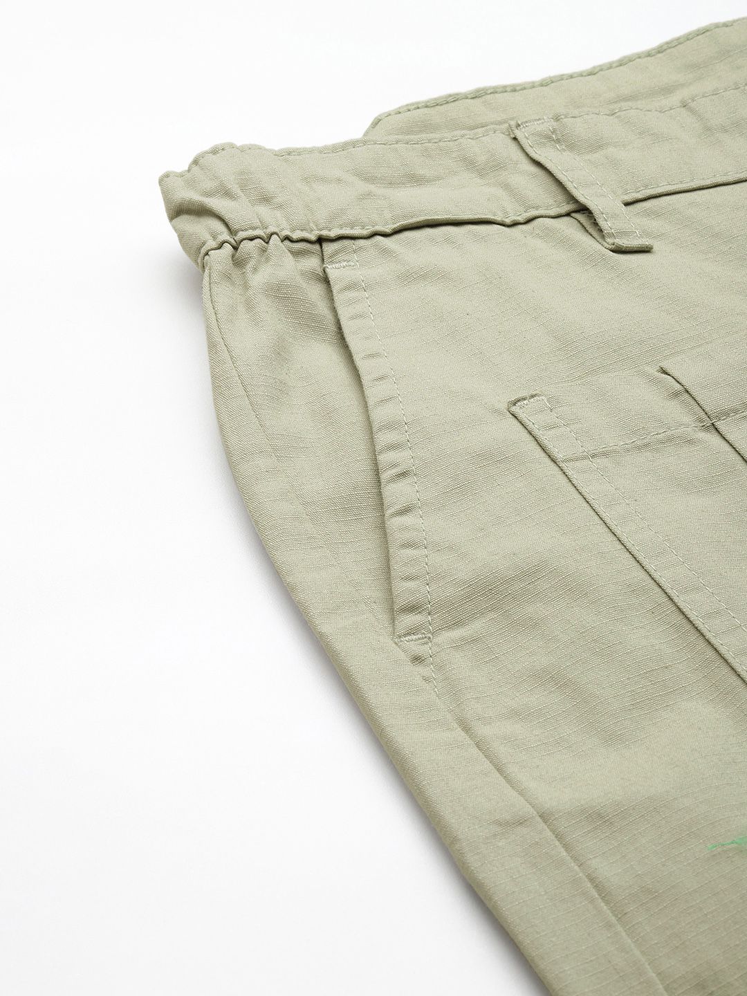 The Indian Garage Co Men Relaxed Fit Ripstop Cargo Trousers