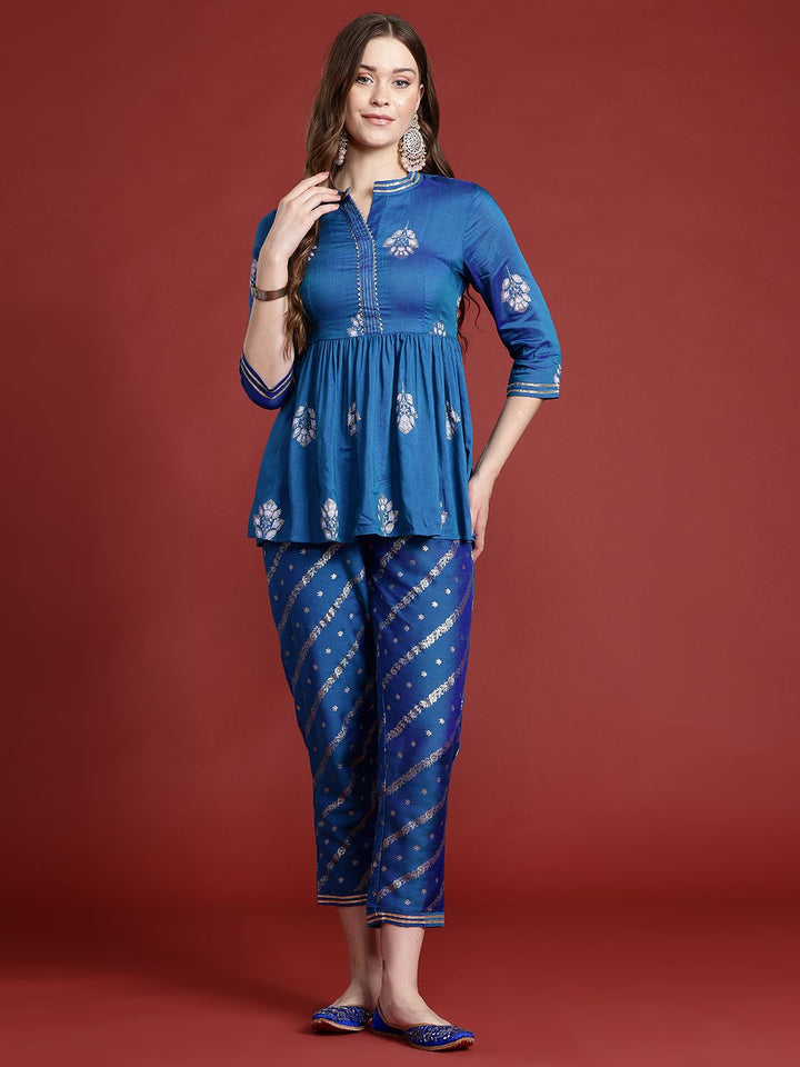 Anouk Pleated Foil Print Gotta Patti Kurta with Trousers