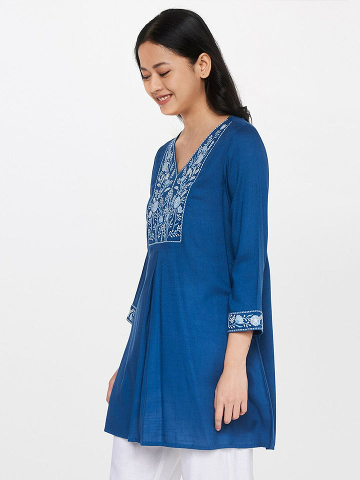 Global Desi Blue & White Viscose Rayon Embroidered Tunic