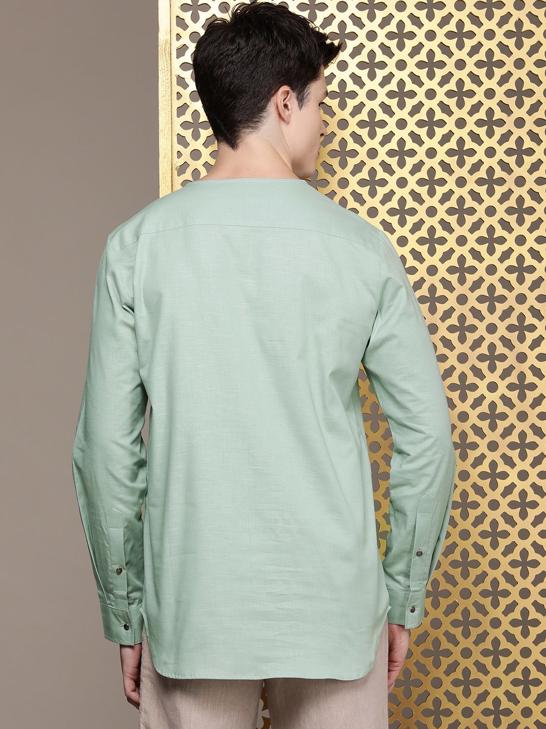 House of Pataudi Solid Round-Neck Rozana Short Kurta