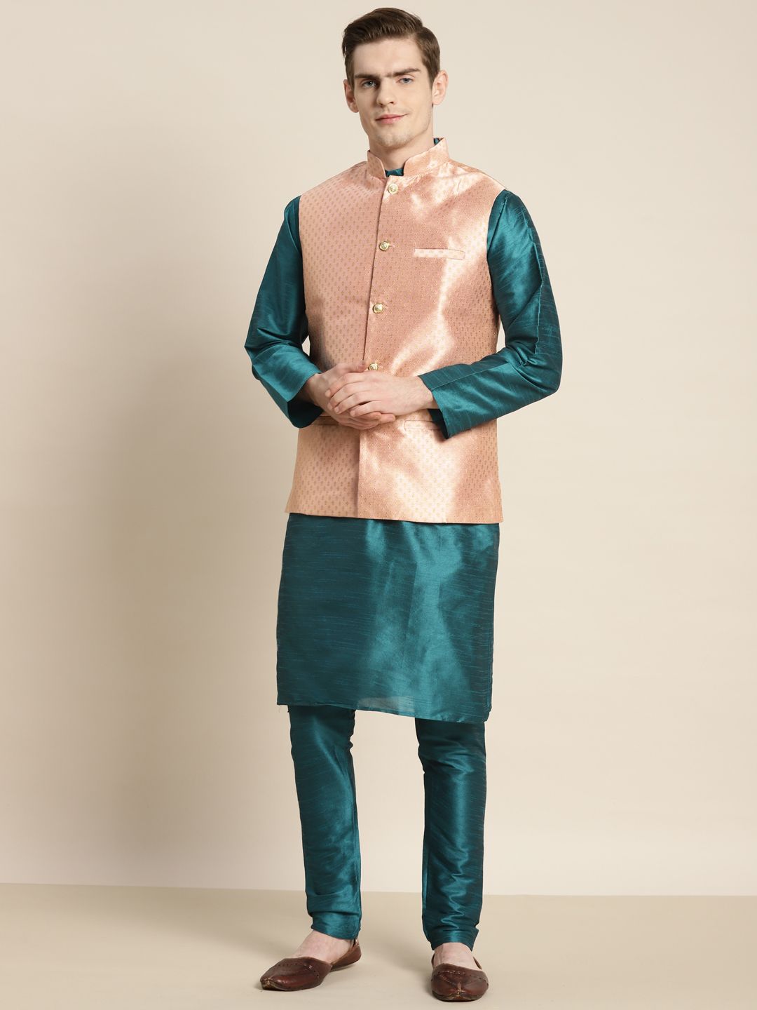 SOJANYA Men Teal Kurta with Churidar