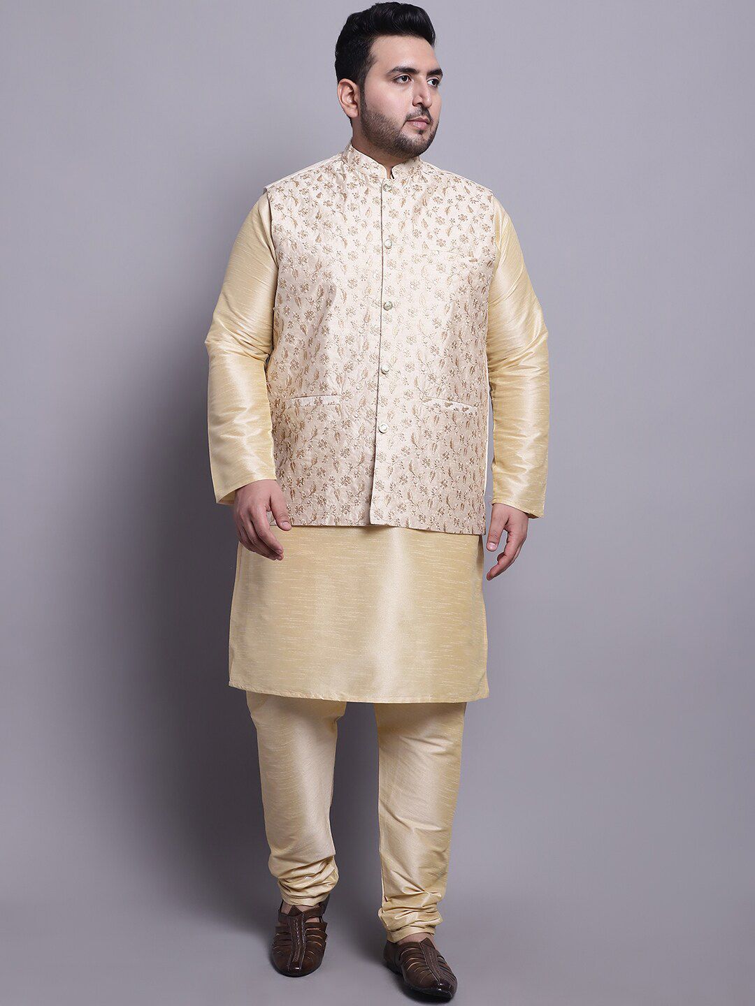 SOJANYA PLUS Kurta With Pyjamas & Nehru Jacket