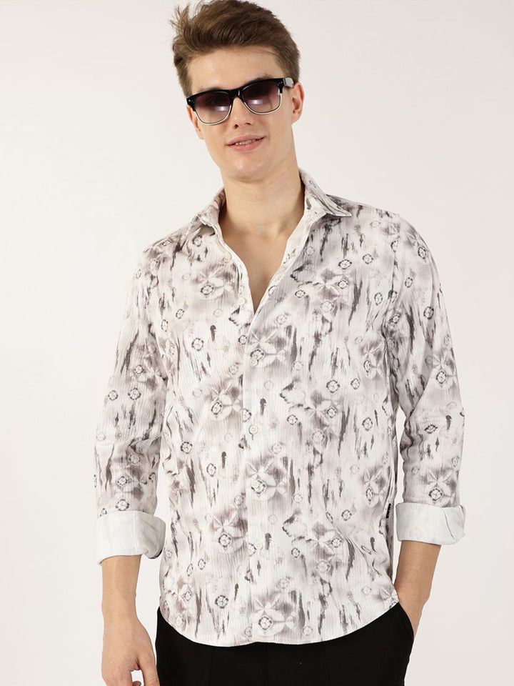Thomas Scott Men Premium Cutaway Collar Abstract Printed Casual Shirt