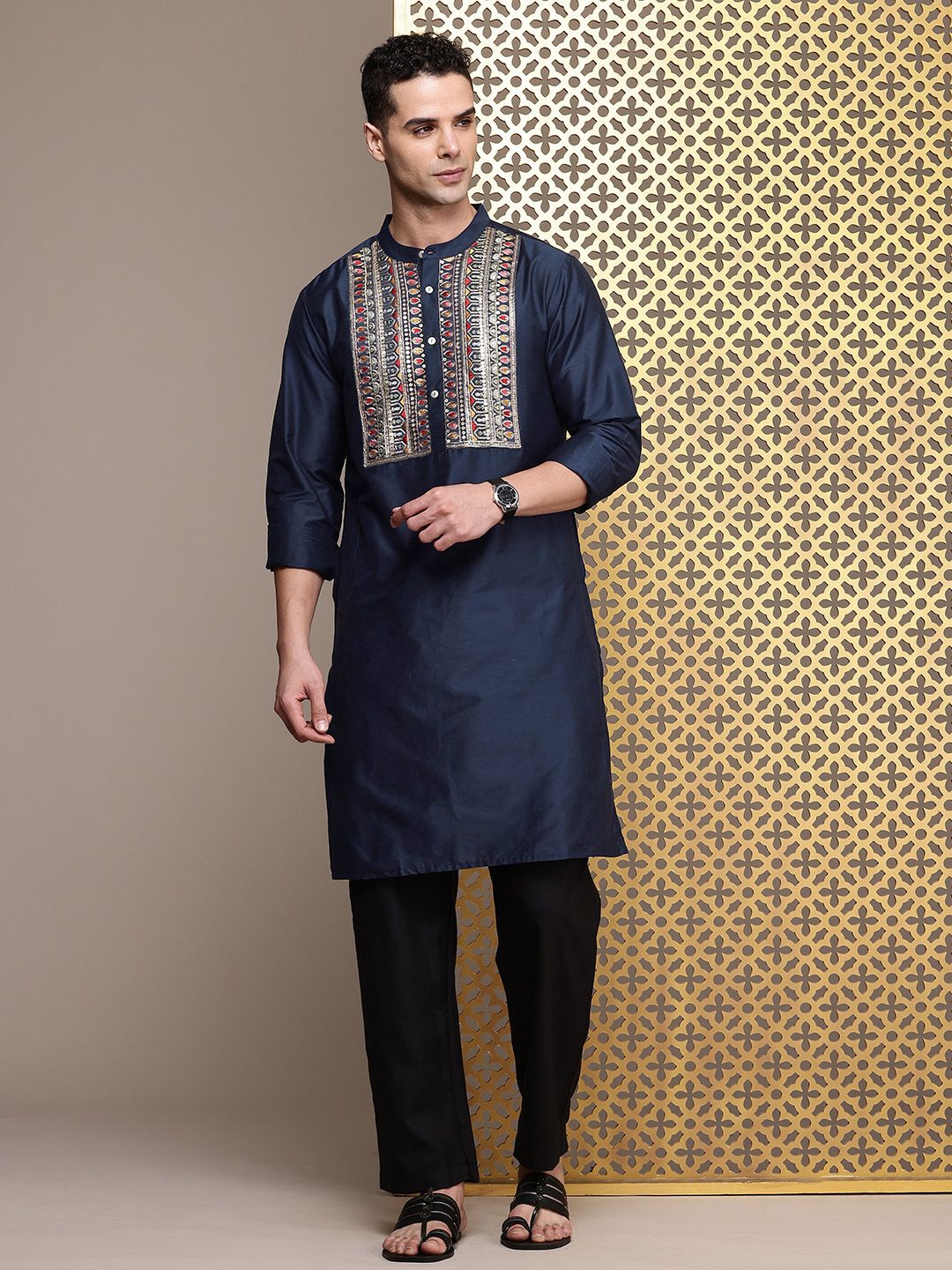 House of Pataudi Jashn Ethnic Motifs Yoke Design Indigo Zari Work Kurta