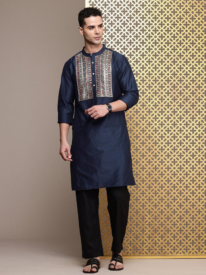 House of Pataudi Jashn Ethnic Motifs Yoke Design Indigo Zari Work Kurta