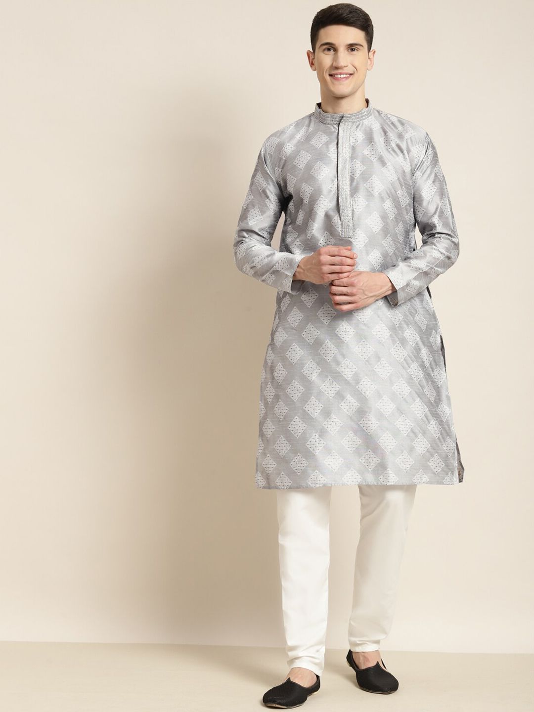 SOJANYA Geometric Woven Design Jacquard Silk Kurta With Churidar