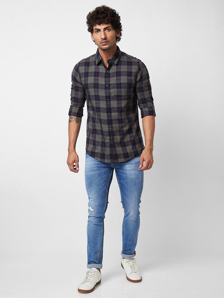Spykar Men Opaque memeriksa baju kasta kapas