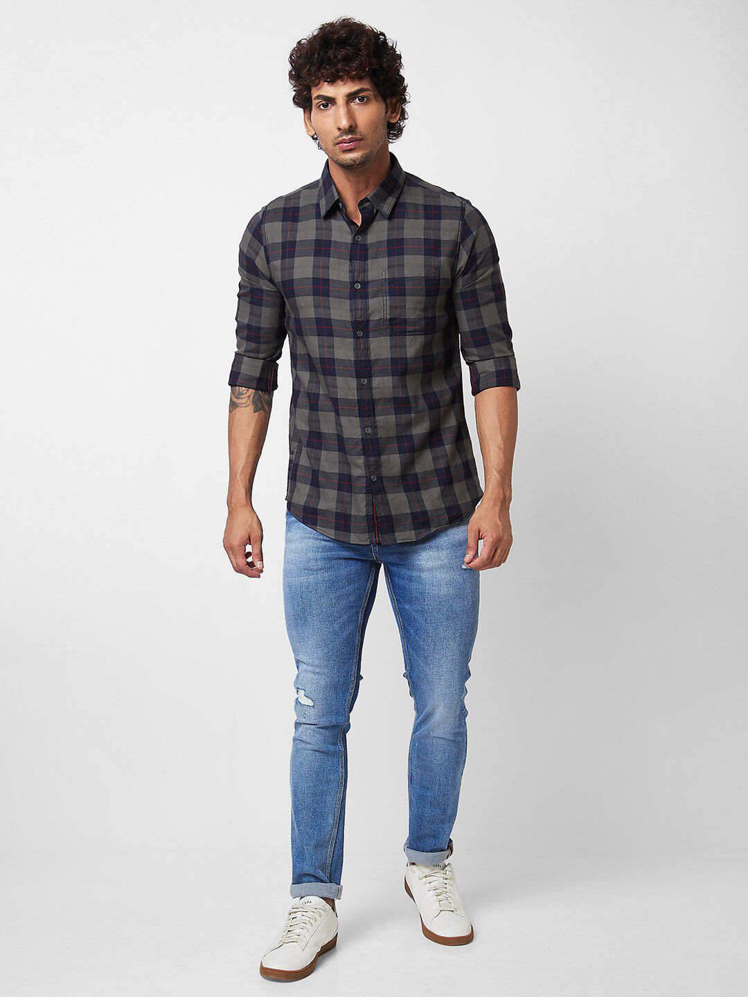 Spykar Men Opaque memeriksa baju kasta kapas