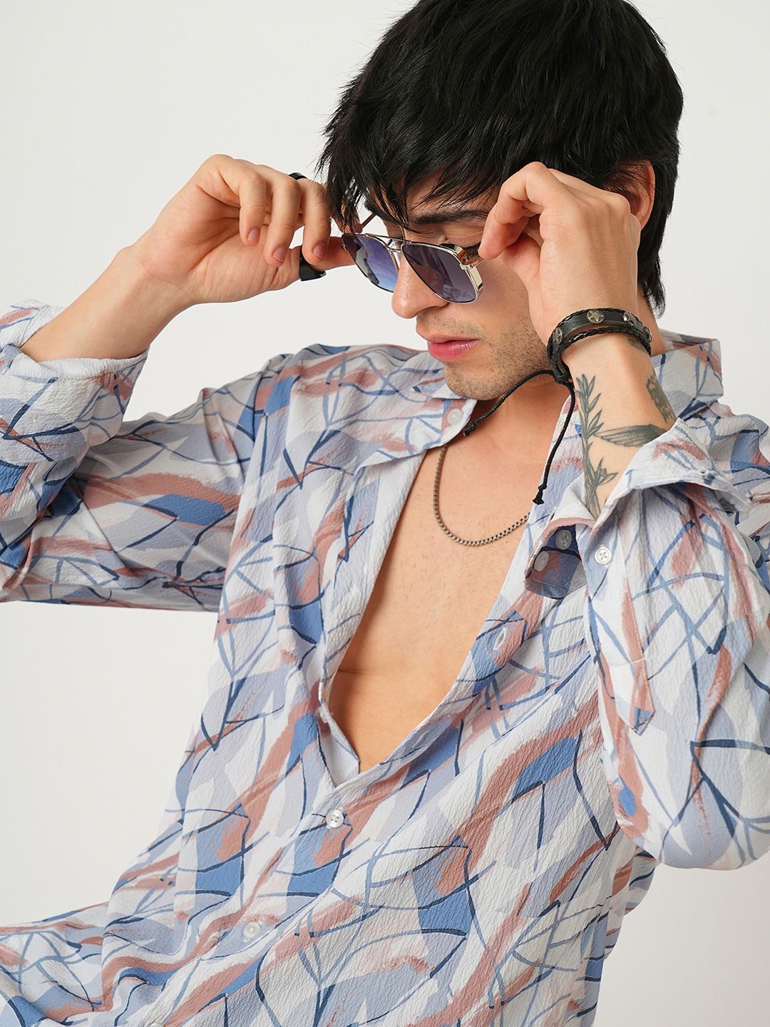 VASTRADO Men Classic Cutaway Collar Abstract Printed Slim Fit Casual Shirt