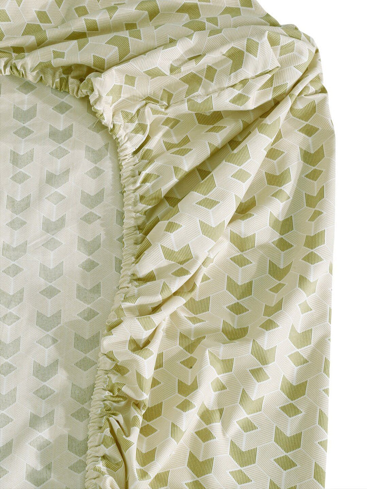 KLOTTHE Olive Geometric Fitted 300 TC King Fine Bedsheet with 2 Pillow Covers-250X220 cm