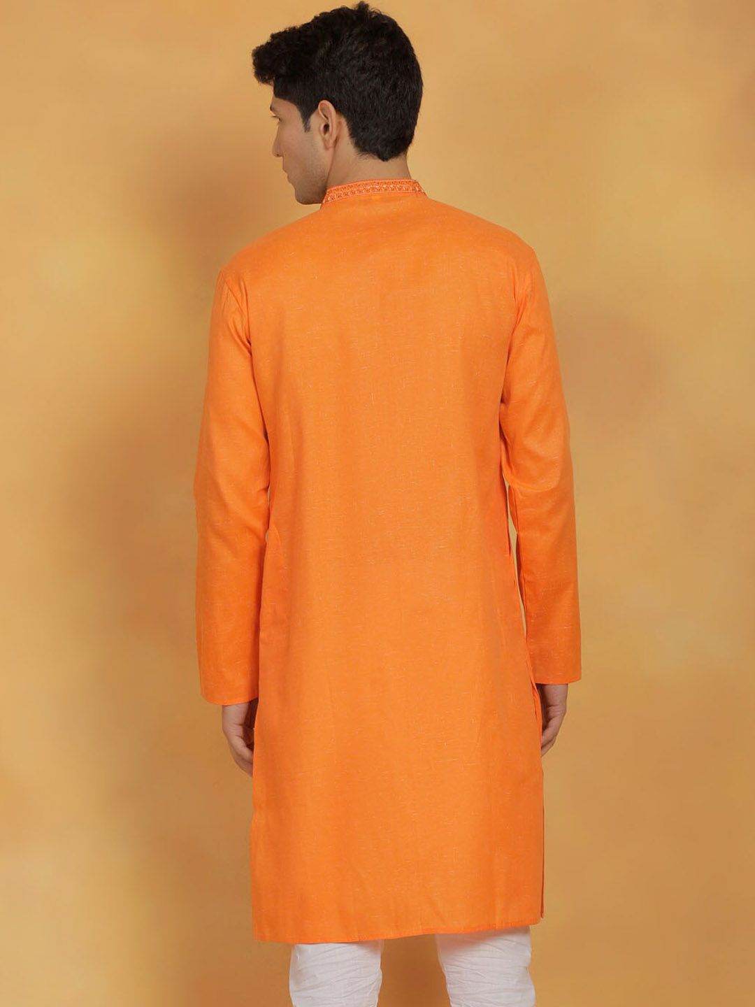 VASTRAMAY Mandarin Collar Thread Work Cotton Straight Kurta