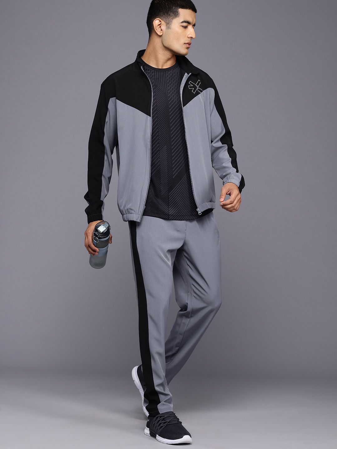 HRX oleh Hrithik Roshan Rapid Dry Running Trackuit