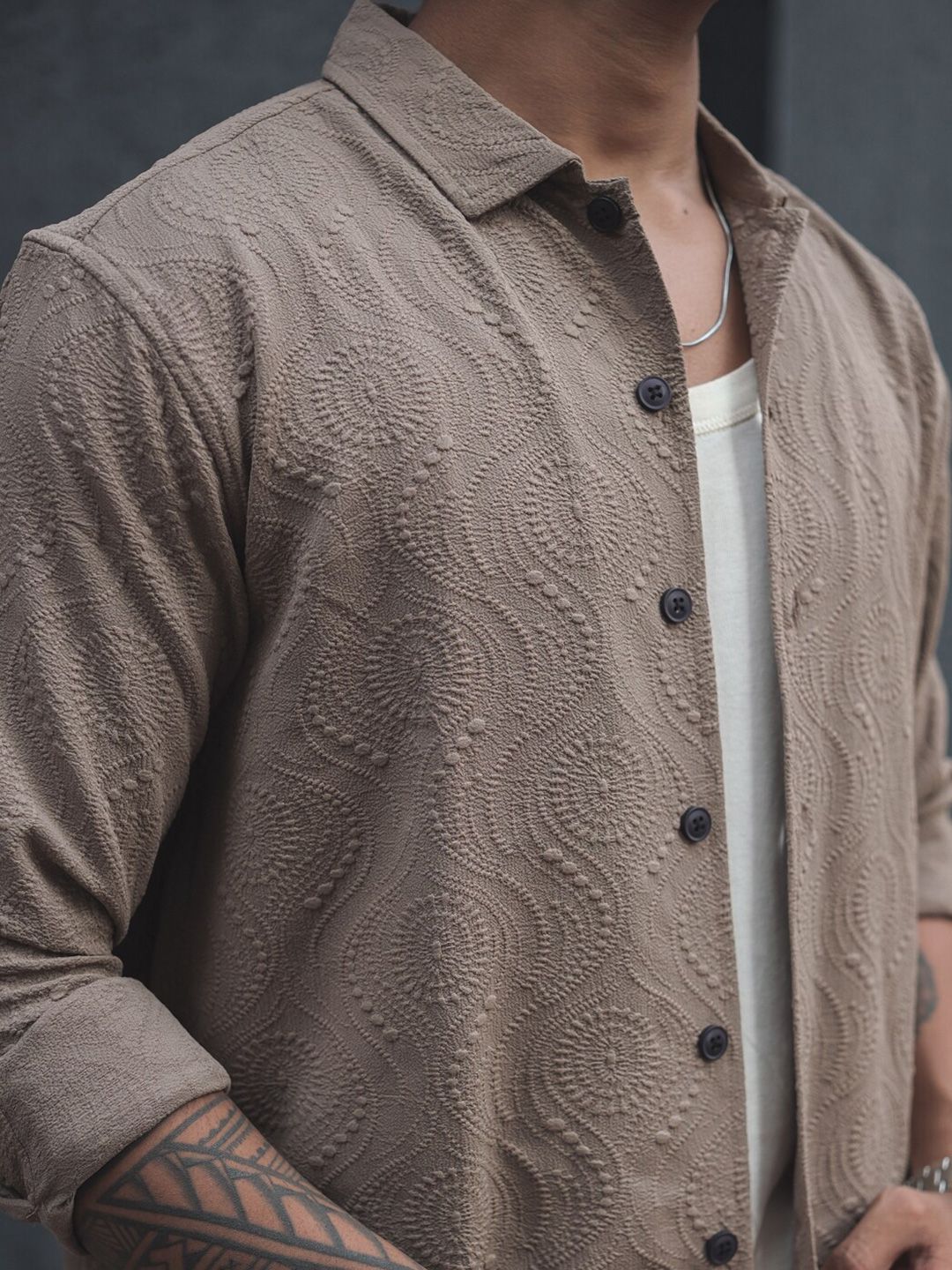 Powerlook India Slim Floral Self Design Spread Collar Casual Shirt
