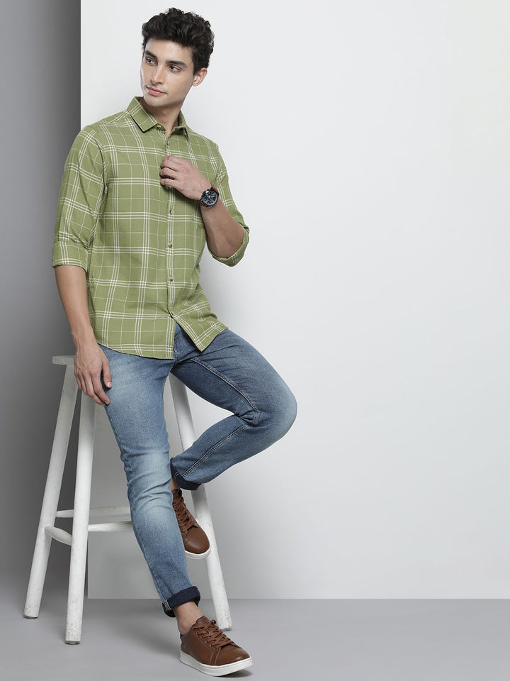 The Indian Garage Co Men Green & White Pure Cotton Checked Casual Shirt