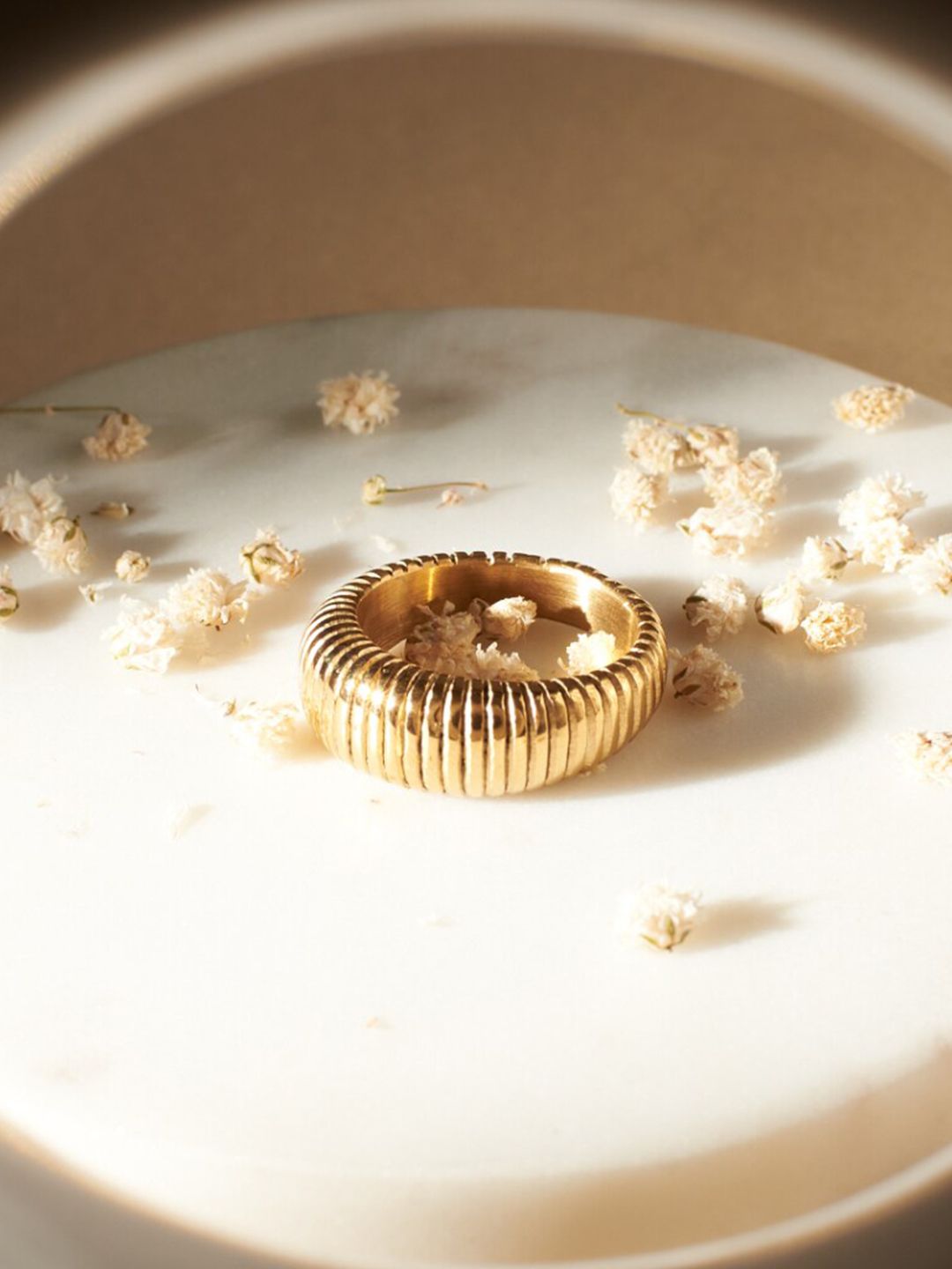 Cincin jari mahkota celestial asin