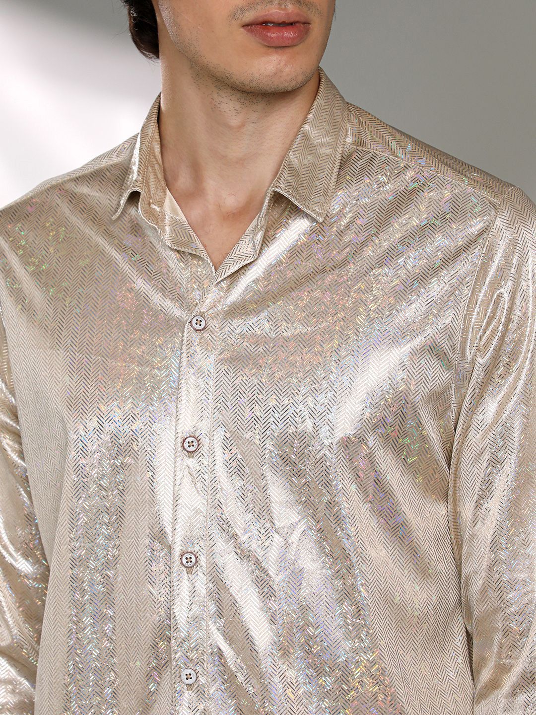 Campus Sutra Men Comfort Spread Collar Solid Casual Shirt