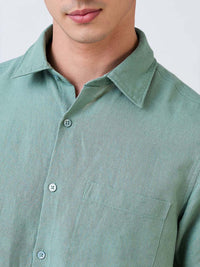 SPYKAR Men Slim Fit Spread Collar Solid Cotton Casual Shirt